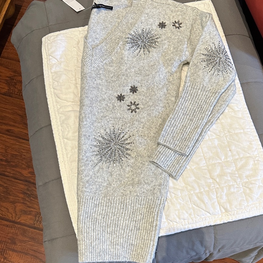 White House Black Market tunic Sweater with sequined Holiday/winter Design - Picture 4 of 4